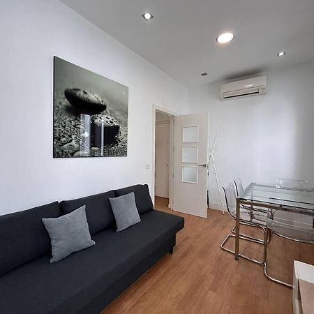 Flat In The Barrio De Las Delicias, Madrid Exteriör bild