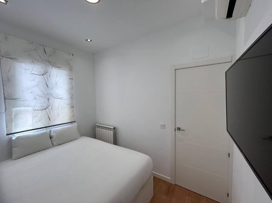 Flat In The Barrio De Las Delicias, Madrid Exteriör bild