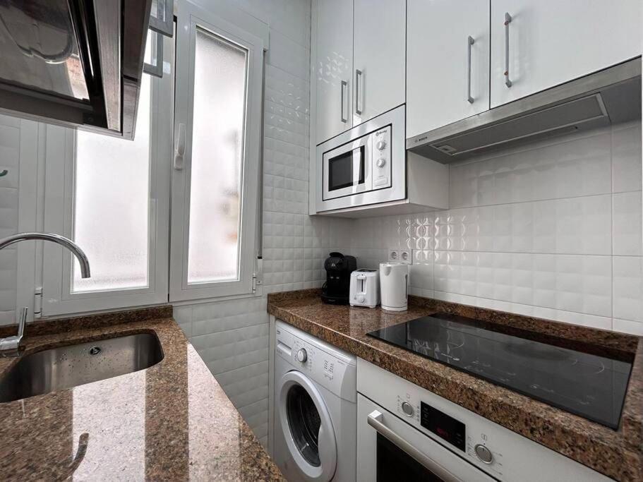 Flat In The Barrio De Las Delicias, Madrid Exteriör bild